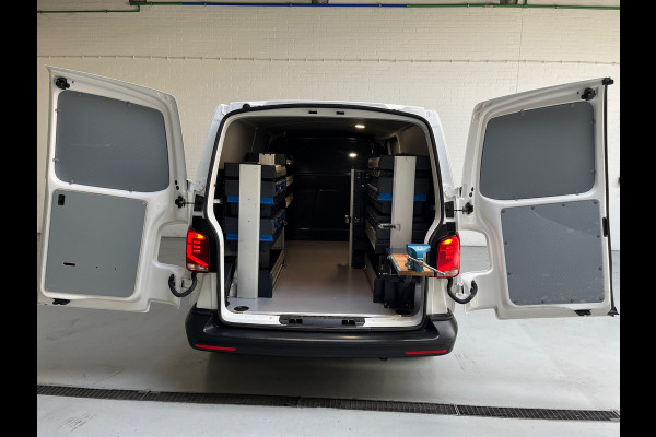 Volkswagen Transporter Automaat DSG Servicewagen 2.0 TDI 150pk L2H1 3Persoons Sortimo Inrichting, Airco, Navigatie, RIJKLAARPRIJS!