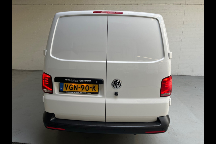 Volkswagen Transporter Automaat DSG Servicewagen 2.0 TDI 150pk L2H1 3Persoons Sortimo Inrichting, Airco, Navigatie, RIJKLAARPRIJS!