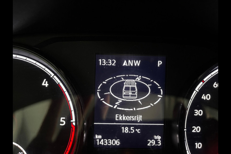 Volkswagen Transporter Automaat DSG Servicewagen 2.0 TDI 150pk L2H1 3Persoons Sortimo Inrichting, Airco, Navigatie, RIJKLAARPRIJS!