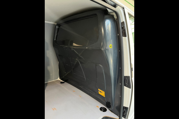 Volkswagen Transporter Automaat DSG Servicewagen 2.0 TDI 150pk L2H1 3Persoons Sortimo Inrichting, Airco, Navigatie, RIJKLAARPRIJS!