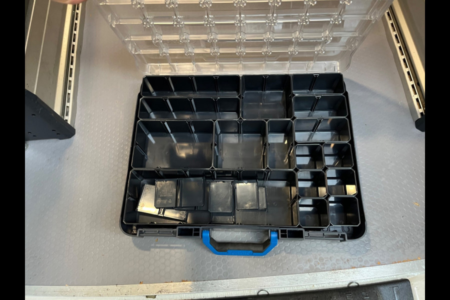 Volkswagen Transporter Automaat DSG Servicewagen 2.0 TDI 150pk L2H1 3Persoons Sortimo Inrichting, Airco, Navigatie, RIJKLAARPRIJS!