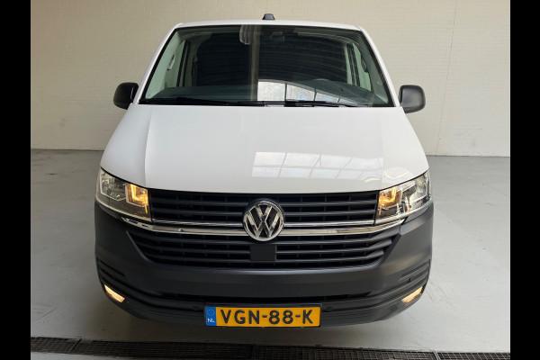 Volkswagen Transporter Automaat DSG Servicewagen 2.0 TDI 150pk L2H1 3Persoons Sortimo Inrichting, Airco, Navigatie, RIJKLAARPRIJS!