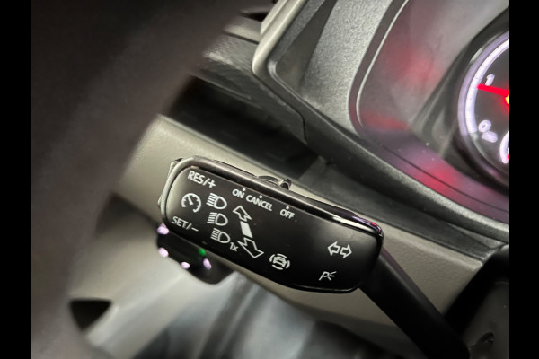 Volkswagen Transporter Automaat DSG Servicewagen 2.0 TDI 150pk L2H1 3Persoons Sortimo Inrichting, Airco, Navigatie, RIJKLAARPRIJS!