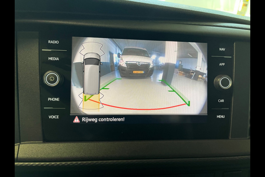 Volkswagen Transporter Automaat DSG Servicewagen 2.0 TDI 150pk L2H1 3Persoons Sortimo Inrichting, Airco, Navigatie, RIJKLAARPRIJS!