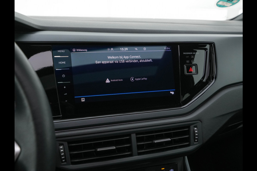 Volkswagen Taigo 1.5 TSI R-Line Aut. *PANO | ADAPTIVE-CRUISE | FULL-LED | BLINDSPOT | HEATED-SPORTSEATS | DIGI-COCKPIT | PRIVACY-GLASS | SHIFTPADDLES | CAMERA | KEYLESS | DAB | NAVI-FULLMAP | ECC | CARPLAY | PDC | 18''ALU*