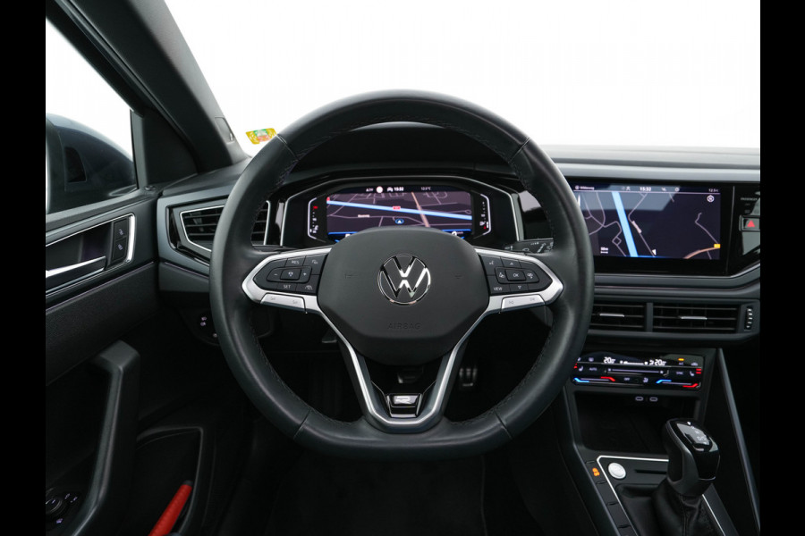 Volkswagen Taigo 1.5 TSI R-Line Aut. *PANO | ADAPTIVE-CRUISE | FULL-LED | BLINDSPOT | HEATED-SPORTSEATS | DIGI-COCKPIT | PRIVACY-GLASS | SHIFTPADDLES | CAMERA | KEYLESS | DAB | NAVI-FULLMAP | ECC | CARPLAY | PDC | 18''ALU*