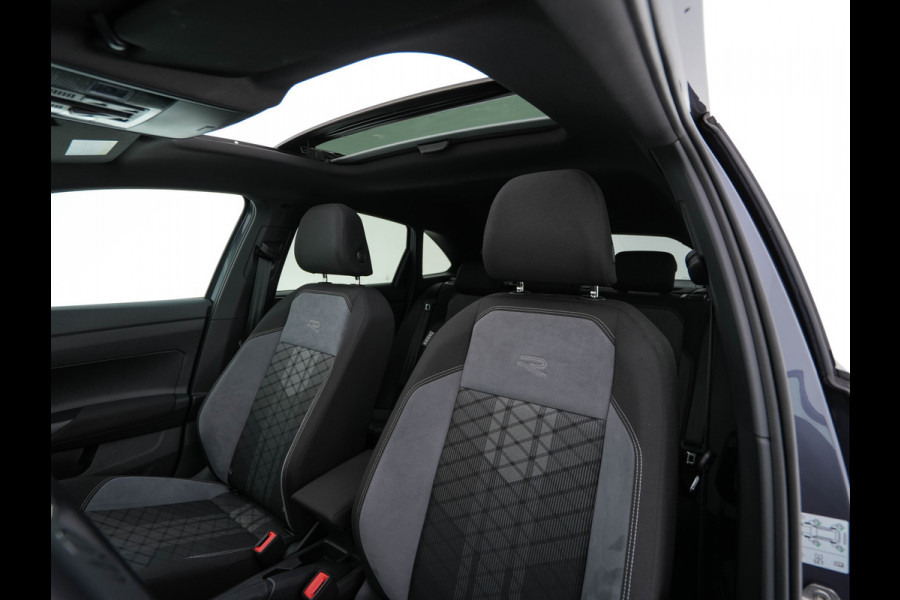 Volkswagen Taigo 1.5 TSI R-Line Aut. *PANO | ADAPTIVE-CRUISE | FULL-LED | BLINDSPOT | HEATED-SPORTSEATS | DIGI-COCKPIT | PRIVACY-GLASS | SHIFTPADDLES | CAMERA | KEYLESS | DAB | NAVI-FULLMAP | ECC | CARPLAY | PDC | 18''ALU*