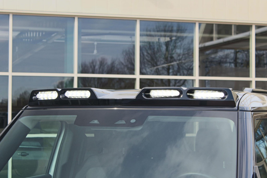 Land Rover Defender D240 110 S 7 Seater incl. Btw / BPM geel kenteken „De Uiver” Special Lier