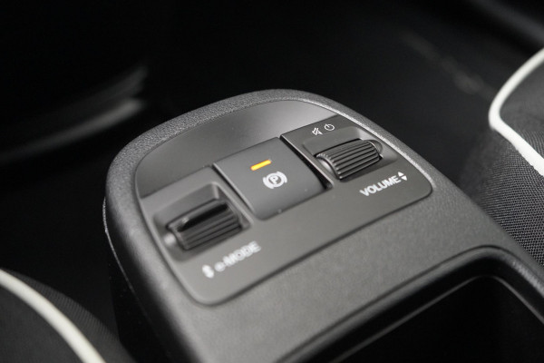 Fiat 500 Urban 42 kWh | Cruise control | Climate control | Apple Carplay |