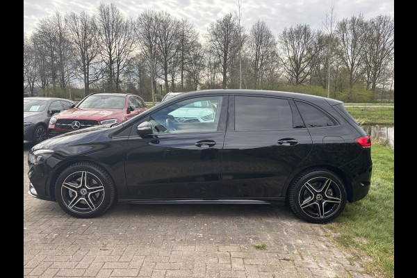 Mercedes-Benz B-Klasse 250 e AMG Line | Plug-in Hybride | PHEV | Stoelverwarming | Camera | Navigatiesysteem | getint warmtewerend glas