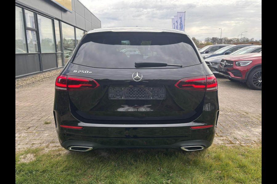 Mercedes-Benz B-Klasse 250 e AMG Line | Plug-in Hybride | PHEV | Stoelverwarming | Camera | Navigatiesysteem | getint warmtewerend glas