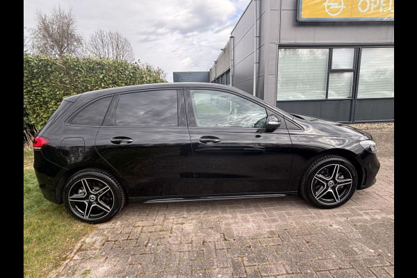 Mercedes-Benz B-Klasse 250 e AMG Line | Plug-in Hybride | PHEV | Stoelverwarming | Camera | Navigatiesysteem | getint warmtewerend glas