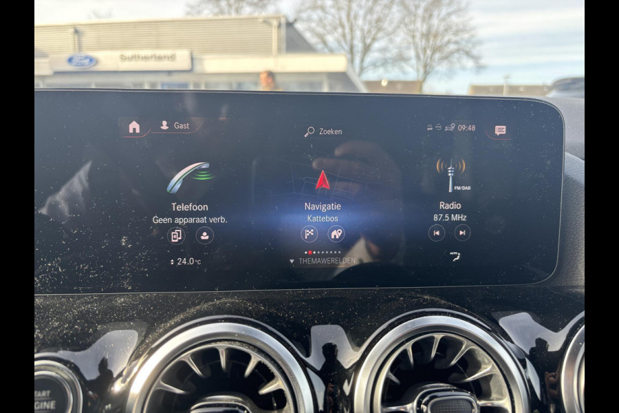 Mercedes-Benz B-Klasse 250 e AMG Line | Plug-in Hybride | PHEV | Stoelverwarming | Camera | Navigatiesysteem | getint warmtewerend glas