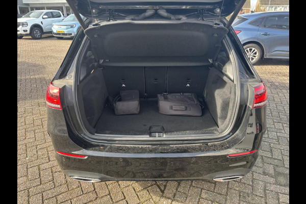 Mercedes-Benz B-Klasse 250 e AMG Line | Plug-in Hybride | PHEV | Stoelverwarming | Camera | Navigatiesysteem | getint warmtewerend glas