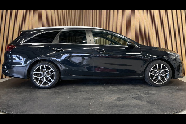 Kia Ceed Sportswagon 1.5 T-GDi GT-PlusLine|160PK|TREKH|PANO|DIGITAL|STOEL+STUURVERW|CAMERA|CARPLAY|CLIMATE+CRUISE|ORG NL|NAP|1 EIG