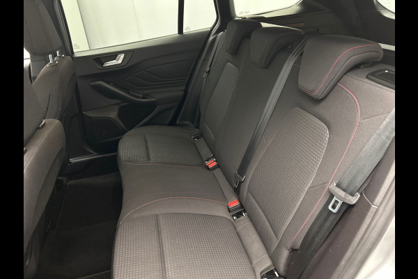 Ford FOCUS Wagon 1.0 EcoBoost ST Line Business | Origineel NL | Trekhaak | Adaptieve Cruise/Control | Carplay | Camera |