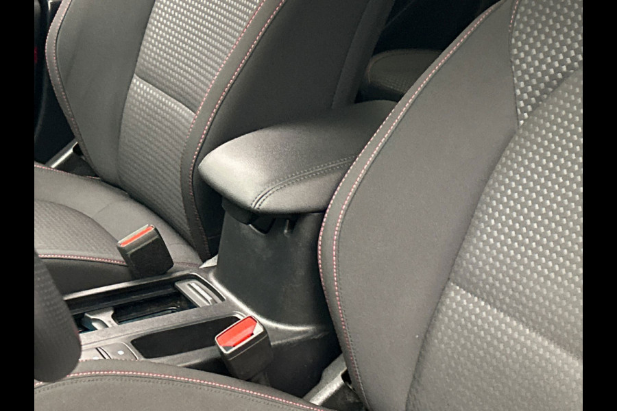 Ford FOCUS Wagon 1.0 EcoBoost ST Line Business | Origineel NL | Trekhaak | Adaptieve Cruise/Control | Carplay | Camera |