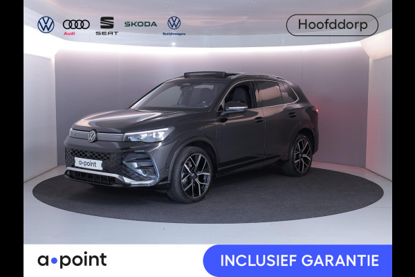 Volkswagen Tiguan 1.5 eHybrid R-Line Edition 272 pk Automaat (DSG) | Verlengde garantie | Navigatie | Panoramadak | Parkeersensoren (Park assist) | Rondomzicht camera | Stoelverwarming v/a | R-Line |
