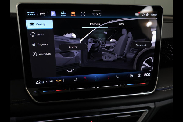 Volkswagen Tiguan 1.5 eHybrid R-Line Edition 272 pk Automaat (DSG) | Verlengde garantie | Navigatie | Panoramadak | Parkeersensoren (Park assist) | Rondomzicht camera | Stoelverwarming v/a | R-Line |