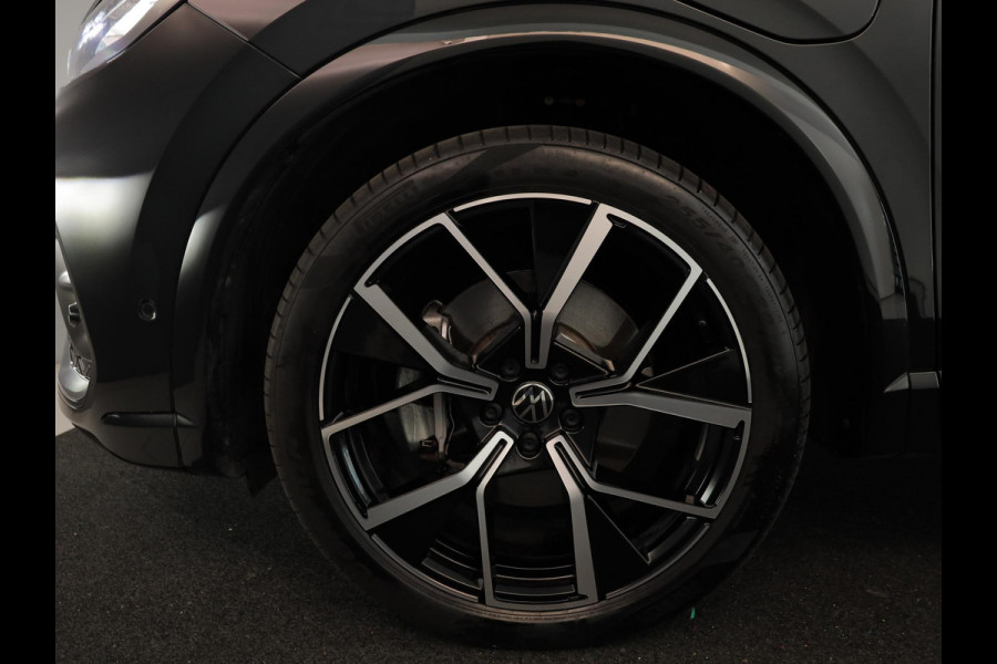 Volkswagen Tiguan 1.5 eHybrid R-Line Edition 272 pk Automaat (DSG) | Verlengde garantie | Navigatie | Panoramadak | Parkeersensoren (Park assist) | Rondomzicht camera | Stoelverwarming v/a | R-Line |