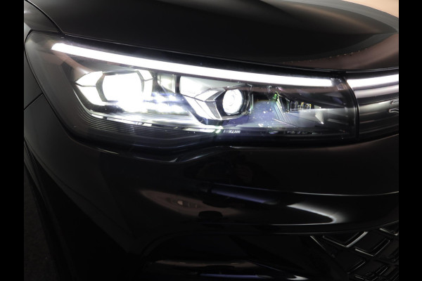 Volkswagen Tiguan 1.5 eHybrid R-Line Edition 272 pk Automaat (DSG) | Verlengde garantie | Navigatie | Panoramadak | Parkeersensoren (Park assist) | Rondomzicht camera | Stoelverwarming v/a | R-Line |