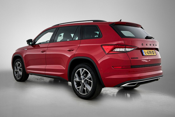 Škoda Kodiaq 1.5 TSI Sportline Business(Goed OnderH, Carplay/ Android, StoelV V+A, Camera, Navi, Addapt Cruise, Parkeersen, Etc)