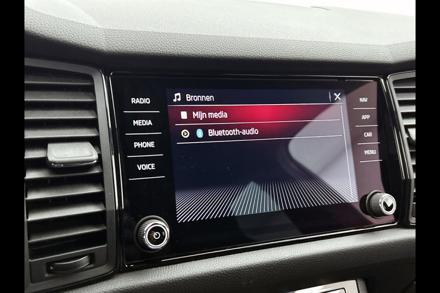 Škoda Kodiaq 1.5 TSI Sportline Business(Goed OnderH, Carplay/ Android, StoelV V+A, Camera, Navi, Addapt Cruise, Parkeersen, Etc)