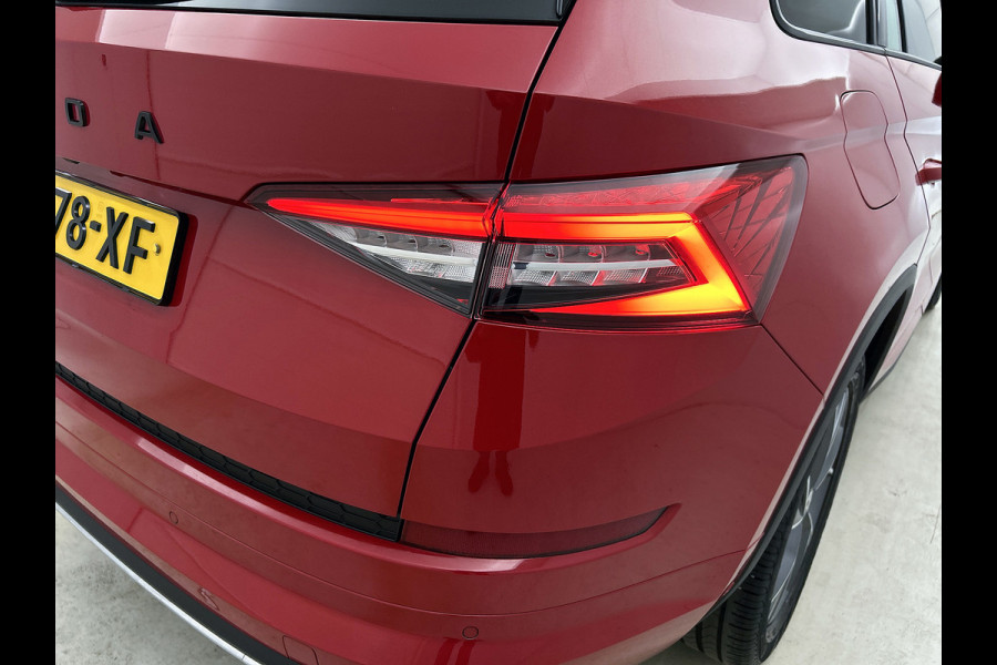 Škoda Kodiaq 1.5 TSI Sportline Business(Goed OnderH, Carplay/ Android, StoelV V+A, Camera, Navi, Addapt Cruise, Parkeersen, Etc)