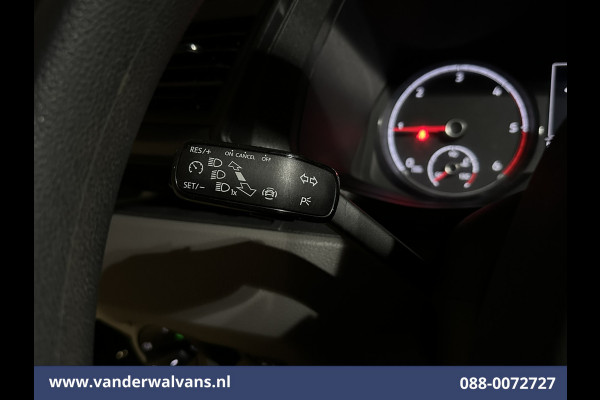 Volkswagen Transporter 2.0 TDI L1H1 Euro6 Airco | Cruisecontrol | Trekhaak Bijrijdersbank, Achterklep