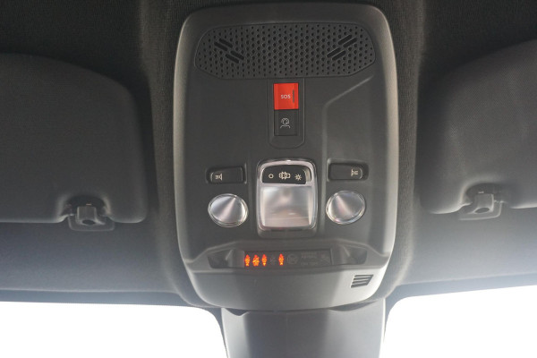 Opel Corsa 1.2 Turbo 100 Pk Ultimate Opel Corsa 1.2 Turbo 100 Pk  Ultimate | Navigatie Pro | Climate Control | Winter pack | Parkpilots/Camera 180° | Alcantara | All Weather banden | Keyless |