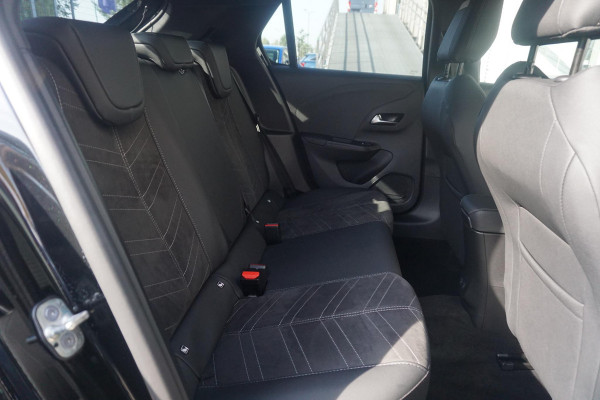 Opel Corsa 1.2 Turbo 100 Pk Ultimate Opel Corsa 1.2 Turbo 100 Pk  Ultimate | Navigatie Pro | Climate Control | Winter pack | Parkpilots/Camera 180° | Alcantara | All Weather banden | Keyless |