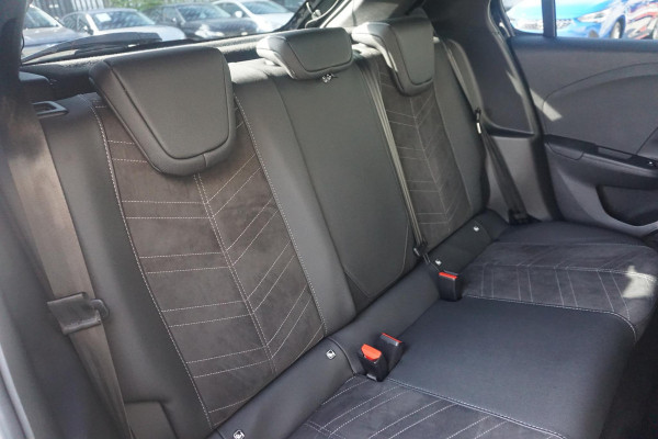 Opel Corsa 1.2 Turbo 100 Pk Ultimate Opel Corsa 1.2 Turbo 100 Pk  Ultimate | Navigatie Pro | Climate Control | Winter pack | Parkpilots/Camera 180° | Alcantara | All Weather banden | Keyless |