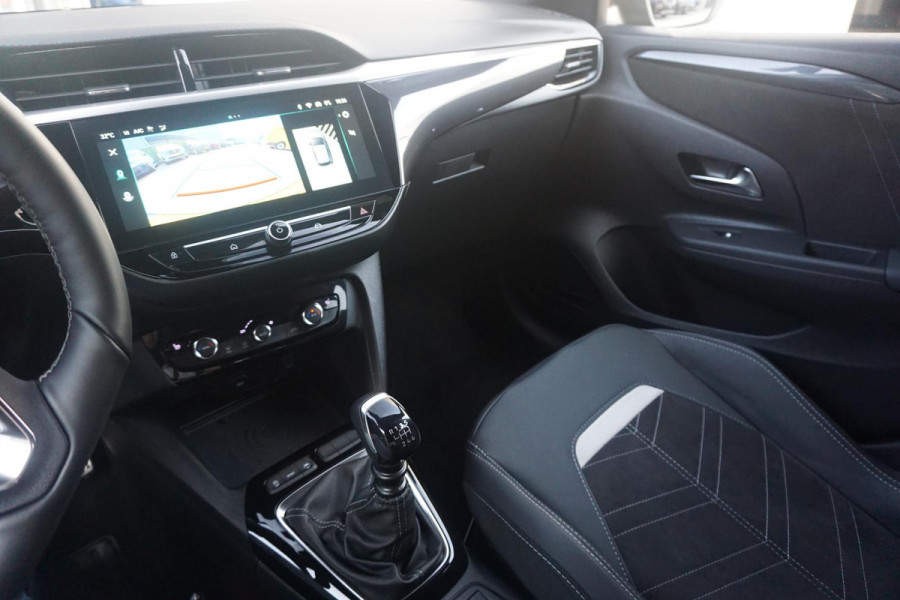 Opel Corsa 1.2 Turbo 100 Pk Ultimate Opel Corsa 1.2 Turbo 100 Pk  Ultimate | Navigatie Pro | Climate Control | Winter pack | Parkpilots/Camera 180° | Alcantara | All Weather banden | Keyless |