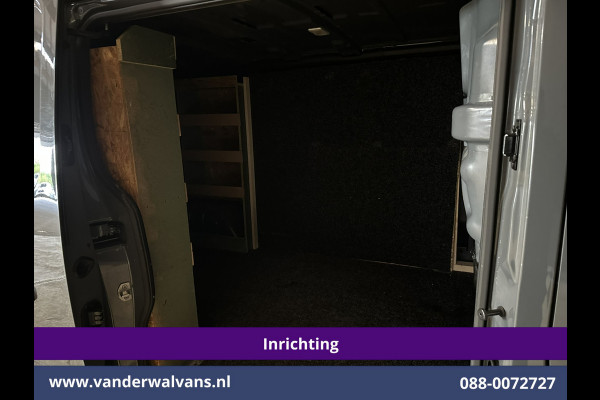 Renault Trafic 2.0 dCi 120pk L2H1 Inrichting Euro6 Airco | LM velgen | Trekhaak | Cruisecontrol | LED Parkeersensoren, Sidebars, Bijrijdersbank