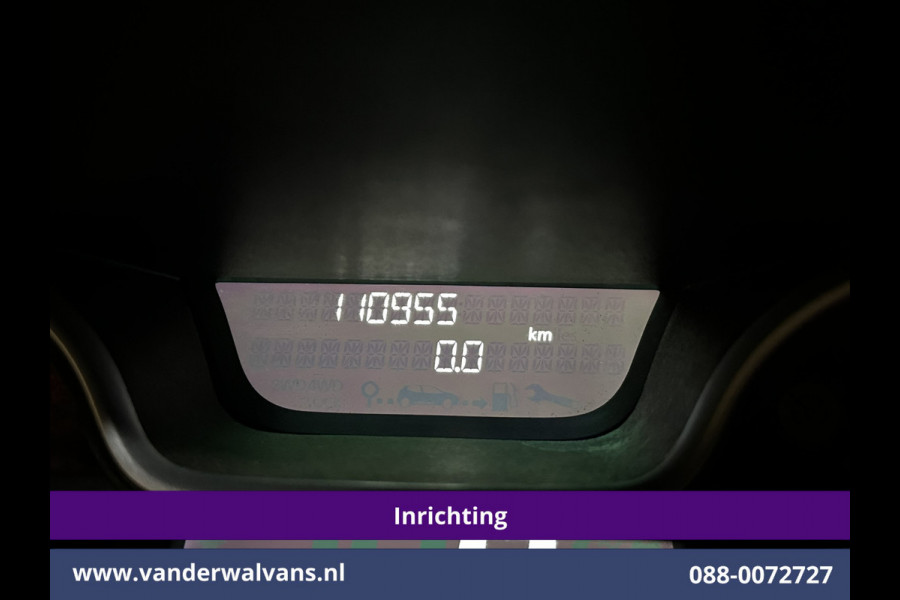 Renault Trafic 2.0 dCi 120pk L2H1 Inrichting Euro6 Airco | LM velgen | Trekhaak | Cruisecontrol | LED Parkeersensoren, Sidebars, Bijrijdersbank