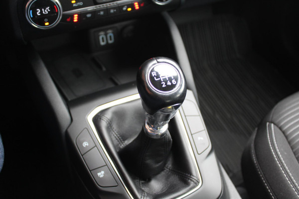 Ford Kuga 1.5 EcoBoost Titanium 150pk | Trekhaak | Winter Pack | Navigatie | Camera