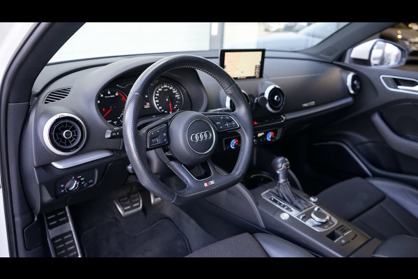 Audi A3 Limousine 35 TFSI 3x S Line Black Optik AUTOMAAT-BANG OLUFSEN-CAMERA-KEYLESS-PANORAMA-VIRTUEEL