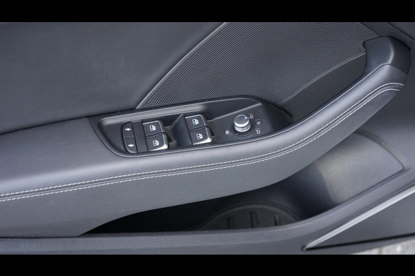 Audi A3 Limousine 35 TFSI 3x S Line Black Optik AUTOMAAT-BANG OLUFSEN-CAMERA-KEYLESS-PANORAMA-VIRTUEEL