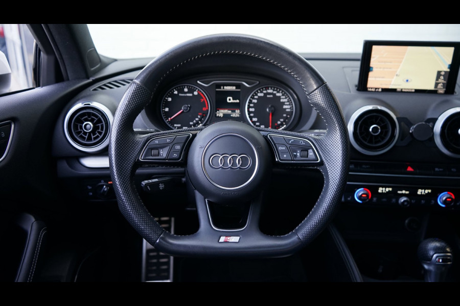 Audi A3 Limousine 35 TFSI 3x S Line Black Optik AUTOMAAT-BANG OLUFSEN-CAMERA-KEYLESS-PANORAMA-VIRTUEEL