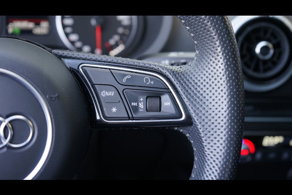 Audi A3 Limousine 35 TFSI 3x S Line Black Optik AUTOMAAT-BANG OLUFSEN-CAMERA-KEYLESS-PANORAMA-VIRTUEEL