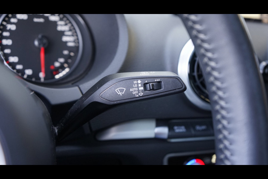 Audi A3 Limousine 35 TFSI 3x S Line Black Optik AUTOMAAT-BANG OLUFSEN-CAMERA-KEYLESS-PANORAMA-VIRTUEEL