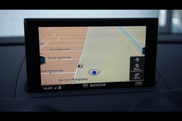 Audi A3 Limousine 35 TFSI 3x S Line Black Optik AUTOMAAT-BANG OLUFSEN-CAMERA-KEYLESS-PANORAMA-VIRTUEEL