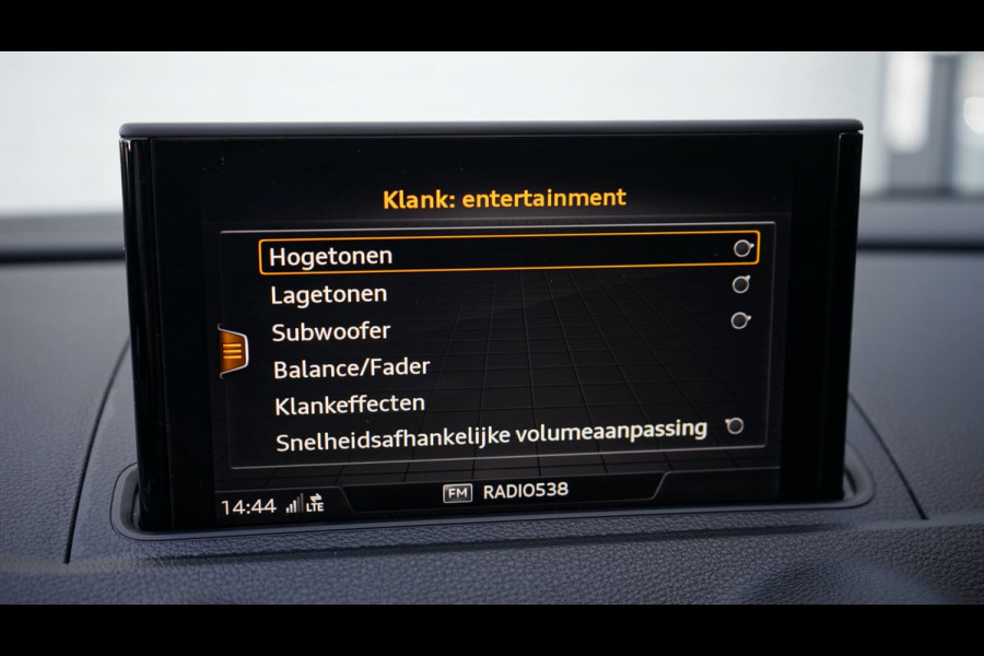 Audi A3 Limousine 35 TFSI 3x S Line Black Optik AUTOMAAT-BANG OLUFSEN-CAMERA-KEYLESS-PANORAMA-VIRTUEEL