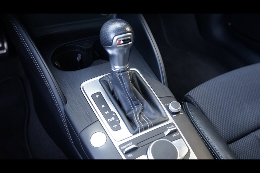 Audi A3 Limousine 35 TFSI 3x S Line Black Optik AUTOMAAT-BANG OLUFSEN-CAMERA-KEYLESS-PANORAMA-VIRTUEEL