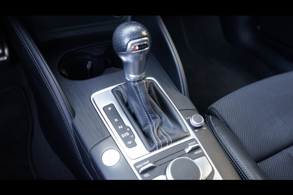 Audi A3 Limousine 35 TFSI 3x S Line Black Optik AUTOMAAT-BANG OLUFSEN-CAMERA-KEYLESS-PANORAMA-VIRTUEEL