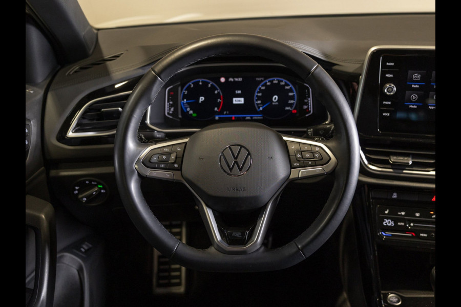 Volkswagen T-Roc 1.5 TSI R-Line Blackstyle / 150pk / Stoel en stuur verwarming / Achteruitrij camera / Keyless /
