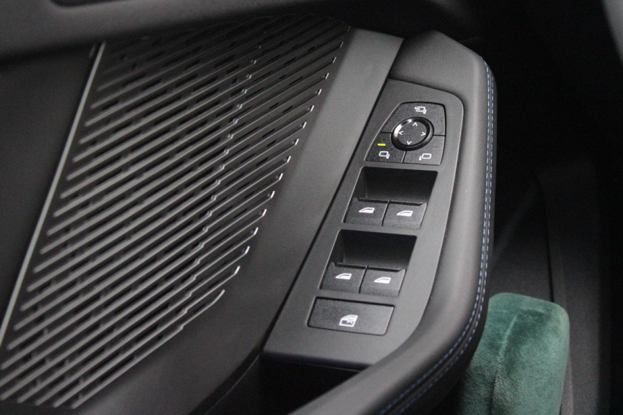 BMW 1-serie 120 170PK M SPORT DESIGN EDITION | PANORAMA SCHUIF/KANTEL DAK | 18" LICHTMETALEN VELGEN | DODEHOEK DETECTIE | DRAADLOZE APPLE CARPLAY/ANDROID AUTO | NAVIGATIE | ACHTERUITRIJ CAMERA | ADAPTIEF M ONDERSTEL | SFEER VERLICHTING | STOEL VERWARMING | DAB+ RADIO | ALCANTARA BEKLEDING | PARKEERSENSOREN VOOR + ACHTER | CRUISE CONTROL | SHADOW LINE |