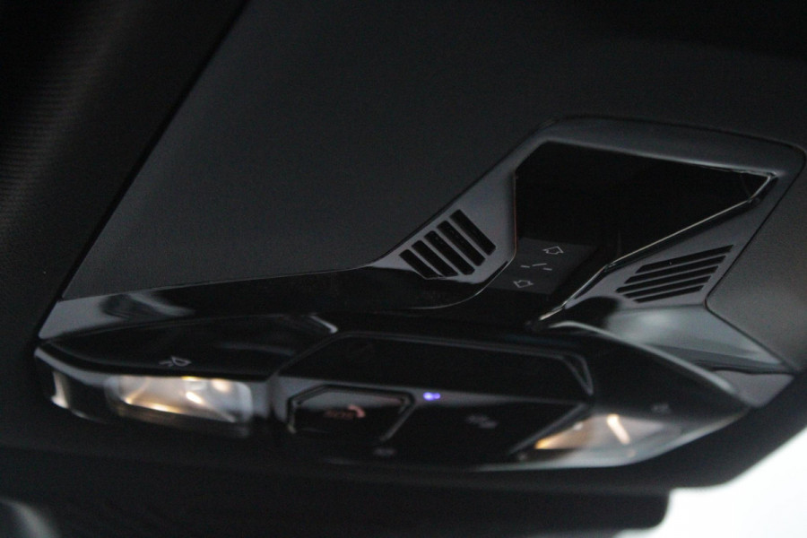 BMW 1-serie 120 170PK M SPORT DESIGN EDITION | PANORAMA SCHUIF/KANTEL DAK | 18" LICHTMETALEN VELGEN | DODEHOEK DETECTIE | DRAADLOZE APPLE CARPLAY/ANDROID AUTO | NAVIGATIE | ACHTERUITRIJ CAMERA | ADAPTIEF M ONDERSTEL | SFEER VERLICHTING | STOEL VERWARMING | DAB+ RADIO | ALCANTARA BEKLEDING | PARKEERSENSOREN VOOR + ACHTER | CRUISE CONTROL | SHADOW LINE |