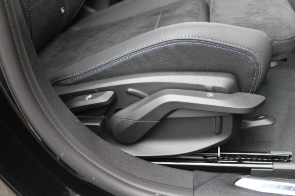 BMW 1-serie 120 170PK M SPORT DESIGN EDITION | PANORAMA SCHUIF/KANTEL DAK | 18" LICHTMETALEN VELGEN | DODEHOEK DETECTIE | DRAADLOZE APPLE CARPLAY/ANDROID AUTO | NAVIGATIE | ACHTERUITRIJ CAMERA | ADAPTIEF M ONDERSTEL | SFEER VERLICHTING | STOEL VERWARMING | DAB+ RADIO | ALCANTARA BEKLEDING | PARKEERSENSOREN VOOR + ACHTER | CRUISE CONTROL | SHADOW LINE |