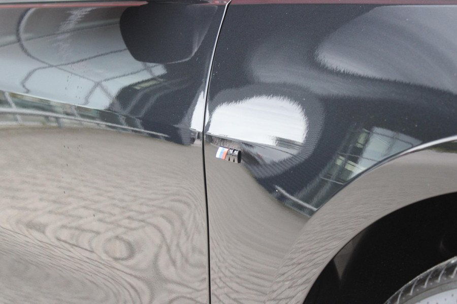 BMW 1-serie 120 170PK M SPORT DESIGN EDITION | PANORAMA SCHUIF/KANTEL DAK | 18" LICHTMETALEN VELGEN | DODEHOEK DETECTIE | DRAADLOZE APPLE CARPLAY/ANDROID AUTO | NAVIGATIE | ACHTERUITRIJ CAMERA | ADAPTIEF M ONDERSTEL | SFEER VERLICHTING | STOEL VERWARMING | DAB+ RADIO | ALCANTARA BEKLEDING | PARKEERSENSOREN VOOR + ACHTER | CRUISE CONTROL | SHADOW LINE |